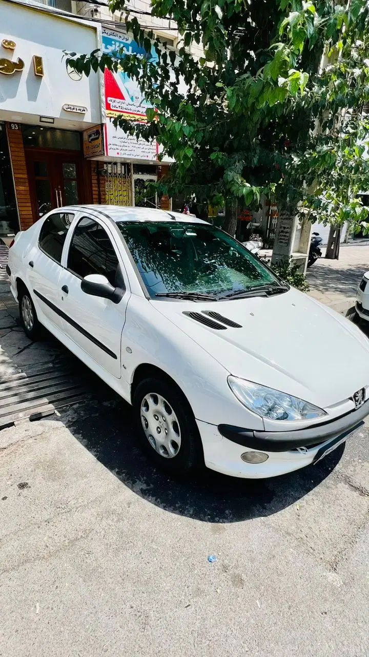 پژو ۲۰۶ صندوق دار v8 - 1394