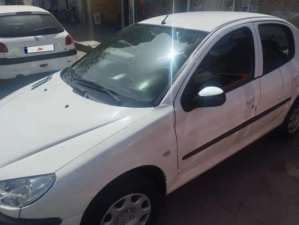 پژو ۲۰۶ صندوق دار v8 - 1390