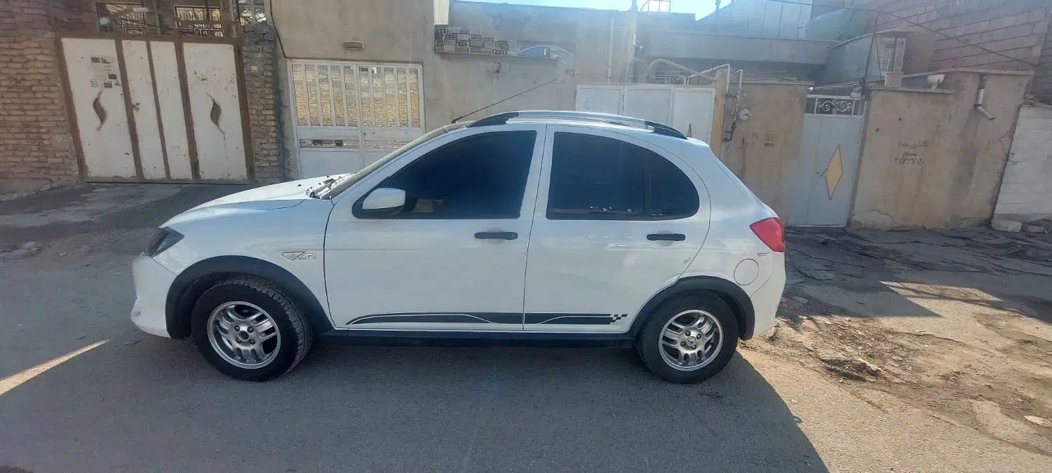 خودرو کوییک، R آگهی ann_20081427