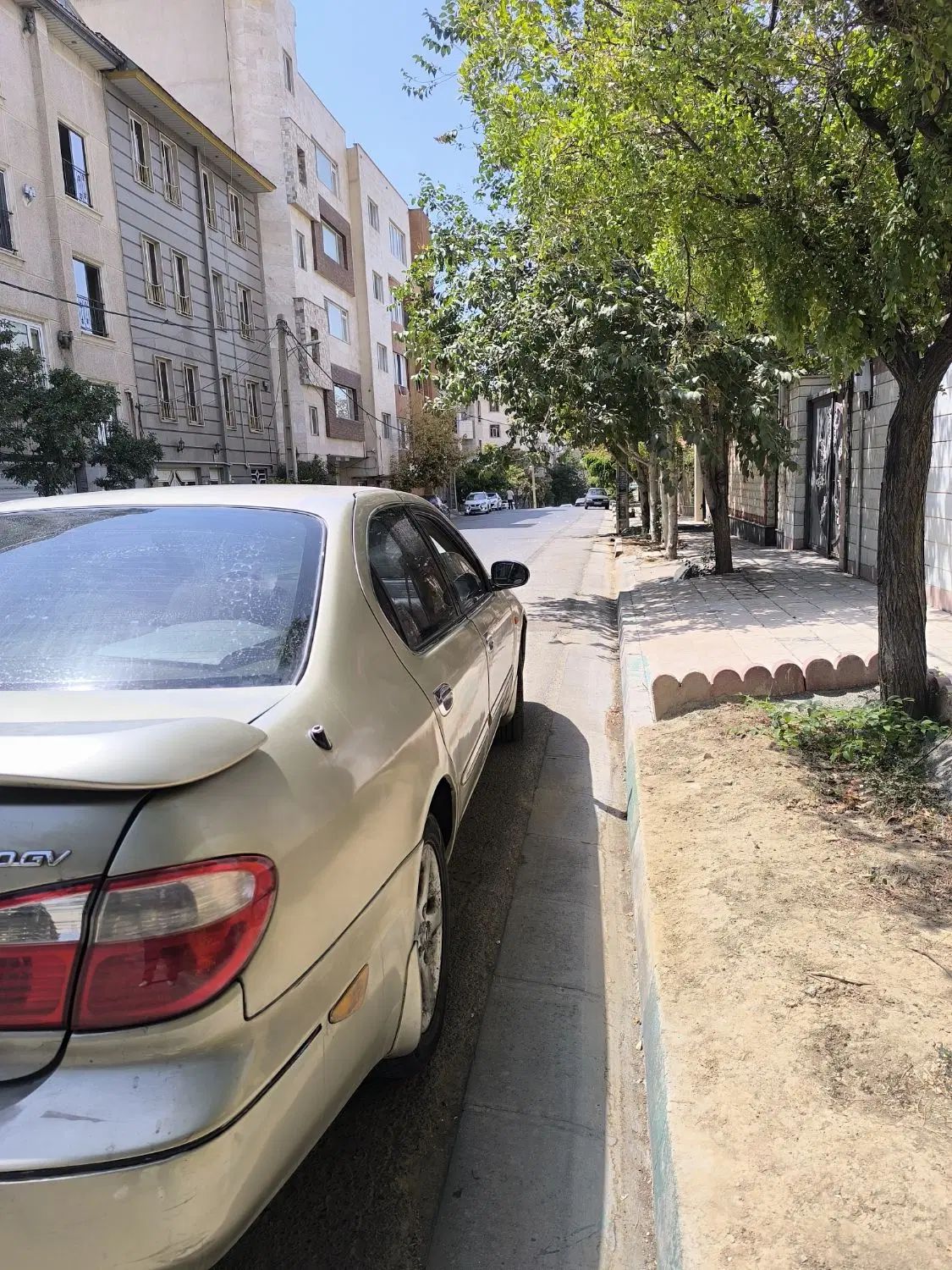 نیسان ماکسیما دنده‌ای - 1381