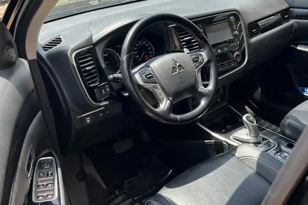 میتسوبیشی اوتلندر PHEV PHEV - 2018
