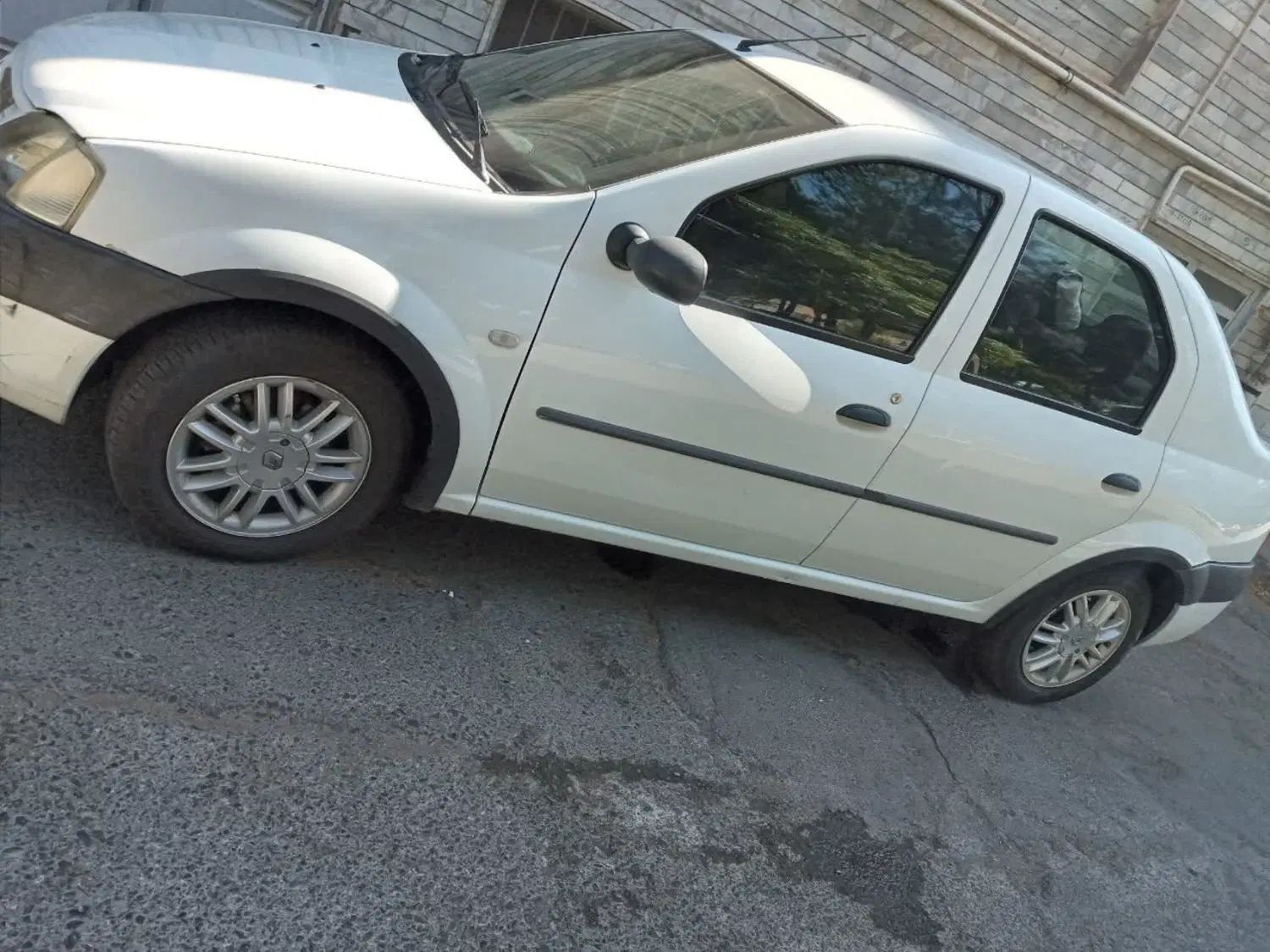 خودرو رنو، تندر 90 آگهی ann_20081593