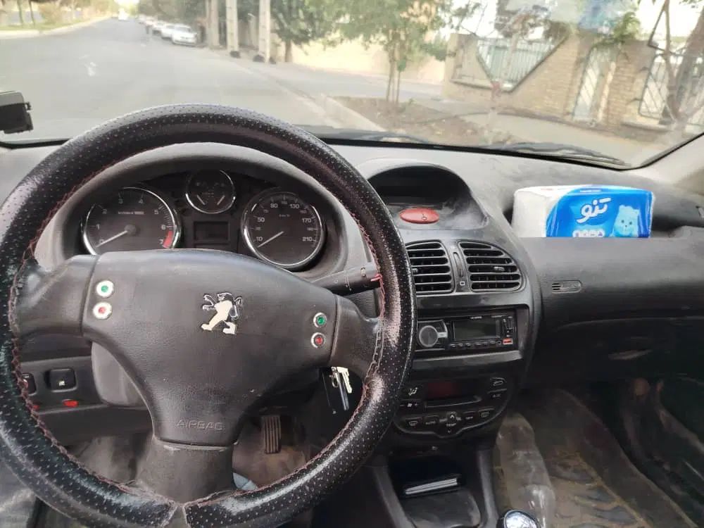 پژو ۲۰۶ صندوق دار v8 - 1386