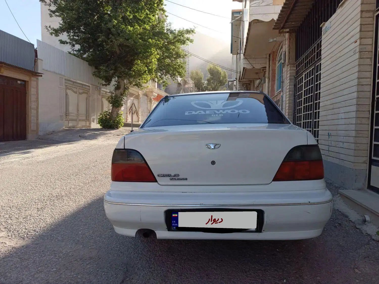 دوو سیلو سدان - 1379