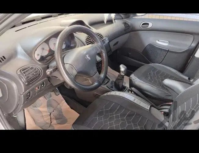 پژو ۲۰۶ صندوق دار v8 - 1393