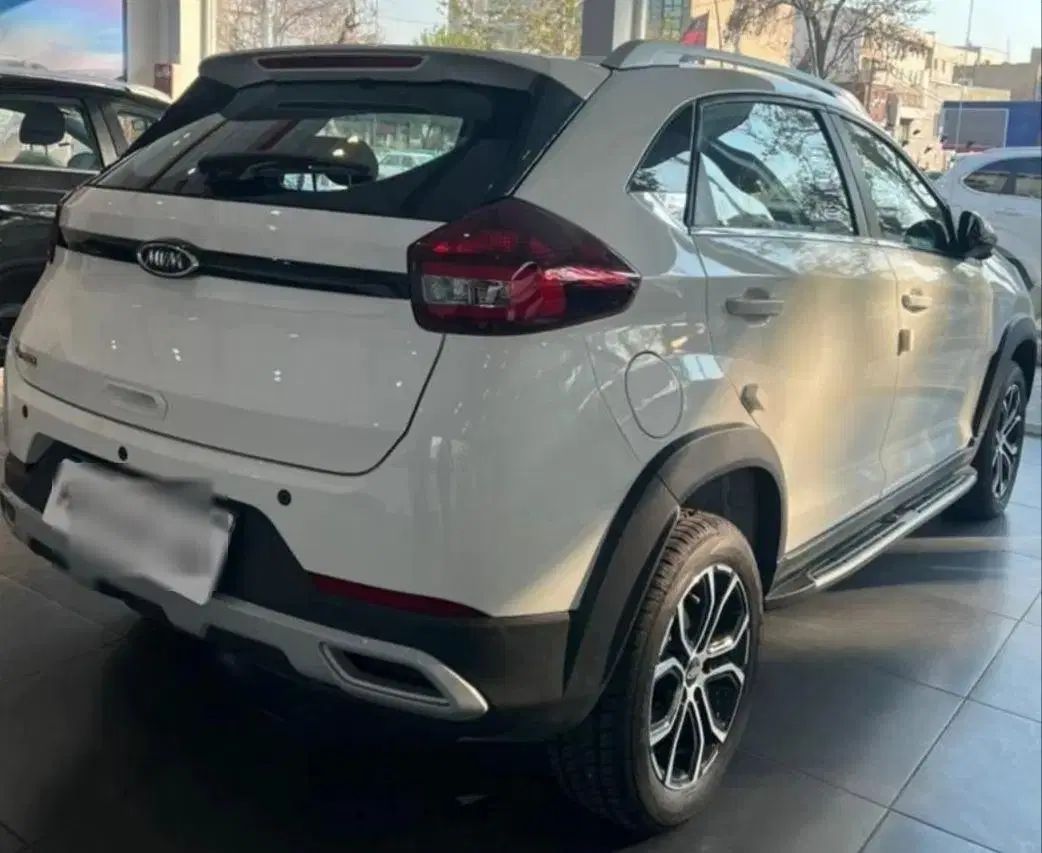ام وی ام X22 دنده‌ای لاکچری - 1399
