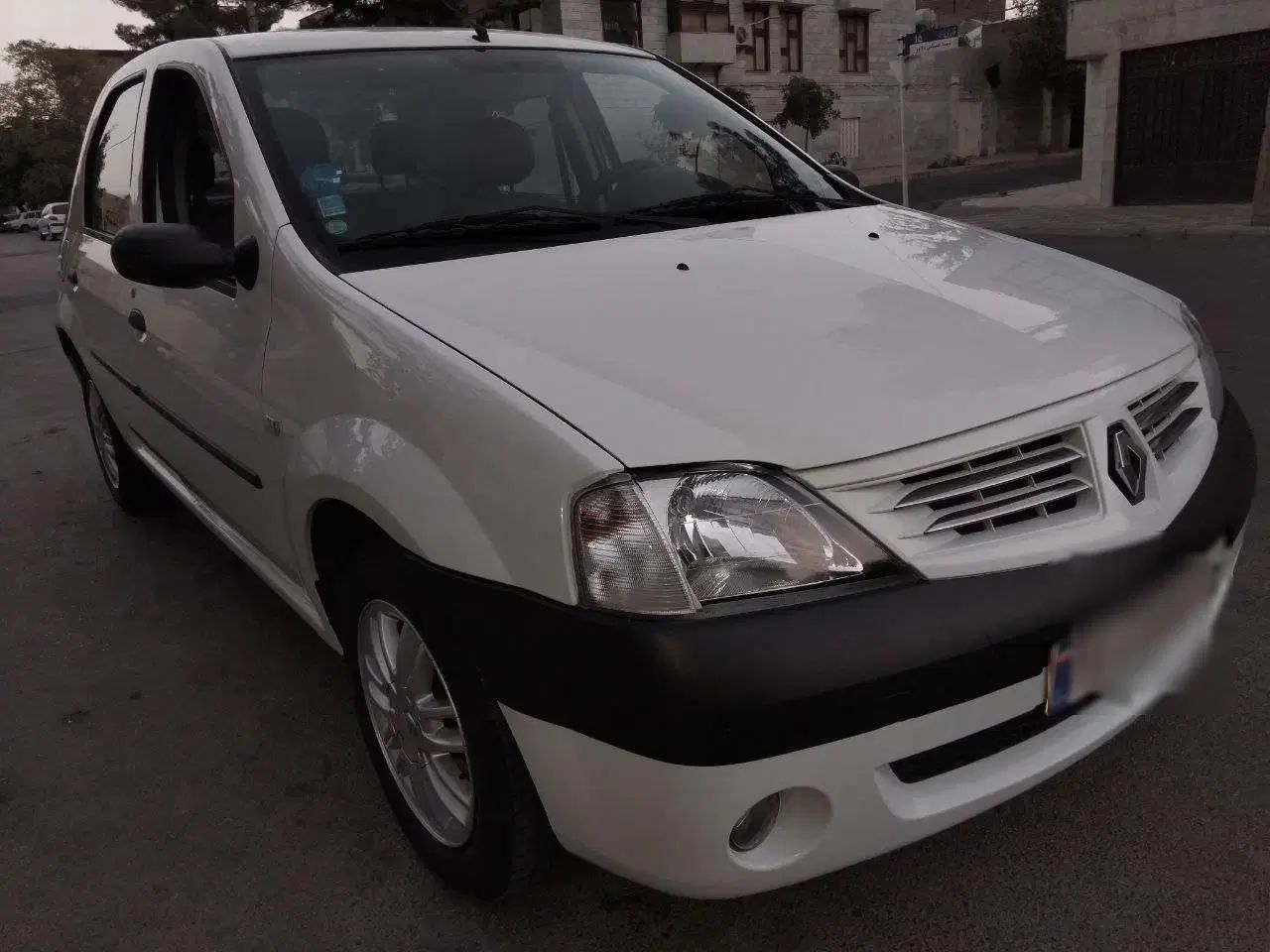 رنو تندر 90 E2 - 1387