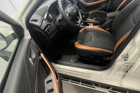 ام وی ام X22 دنده ای اسپرت لاکچری - 1401