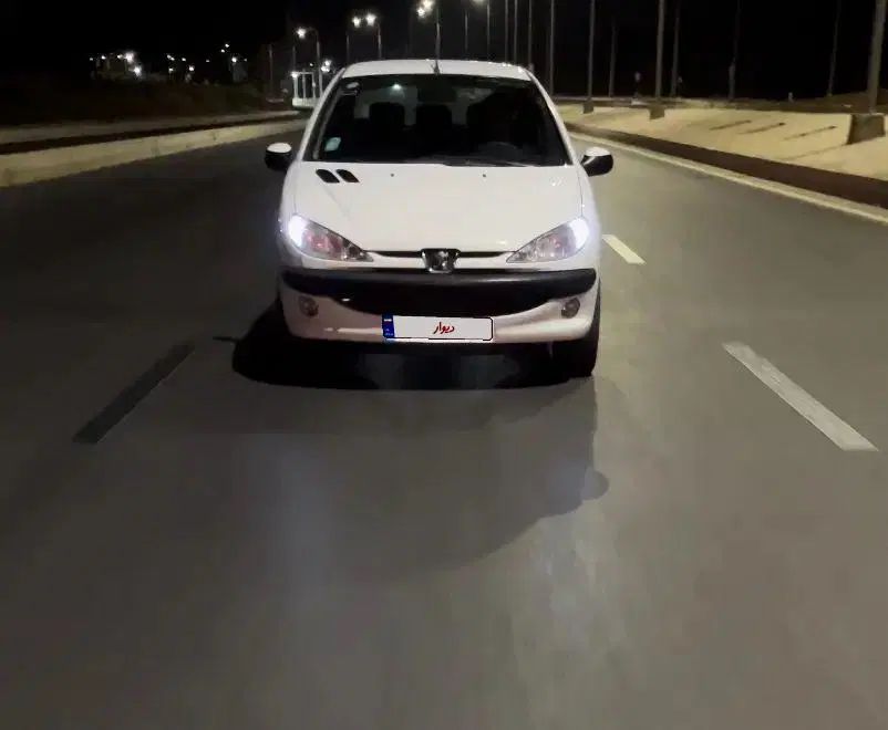 پژو ۲۰۶ صندوق دار v8 - 1390