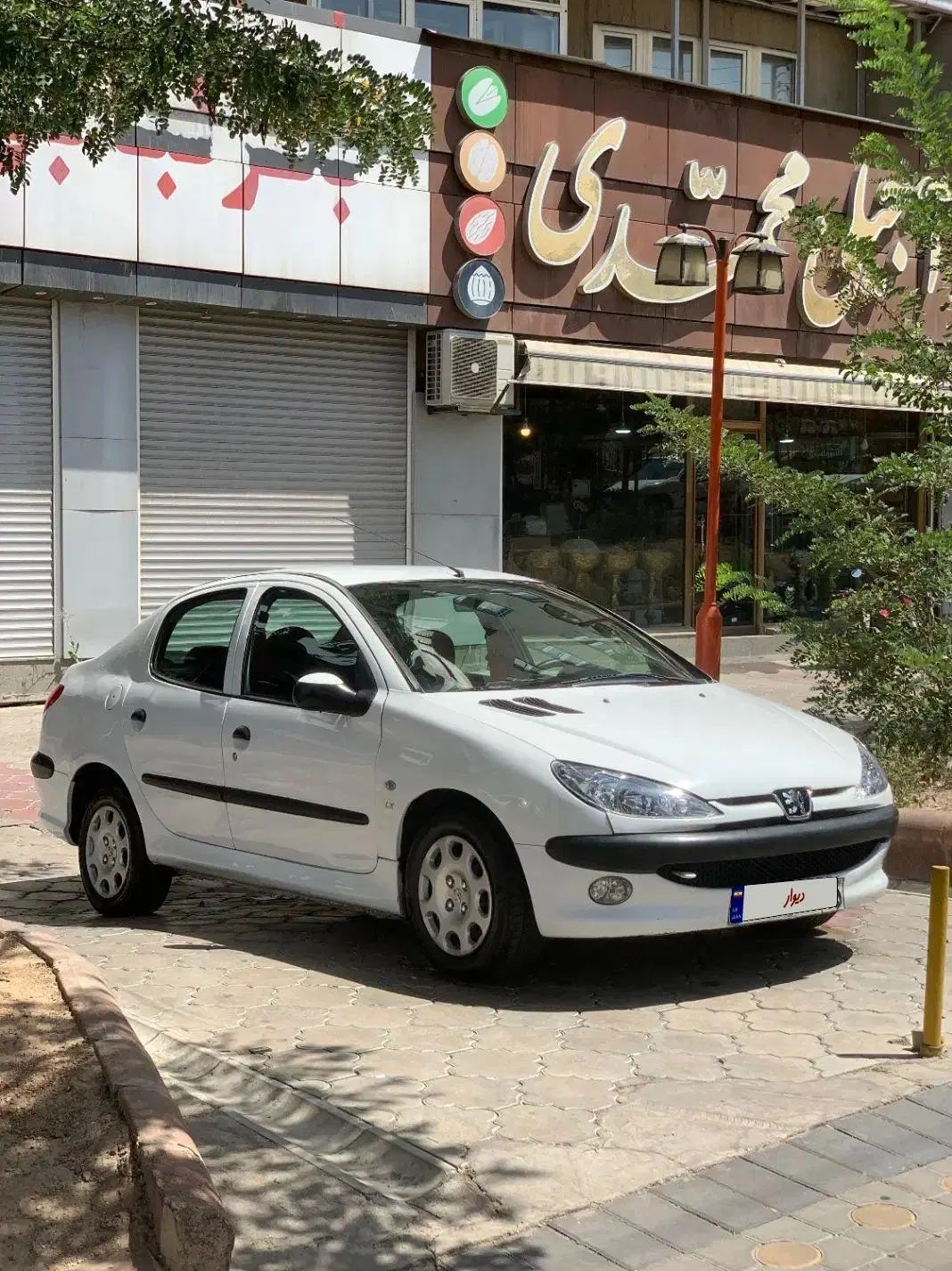پژو ۲۰۶ صندوق دار v8 - 1390