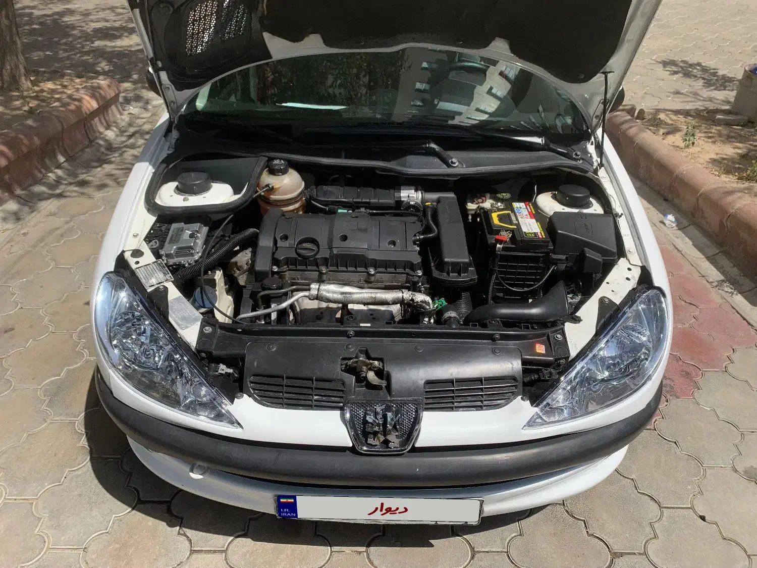 پژو ۲۰۶ صندوق دار v8 - 1390
