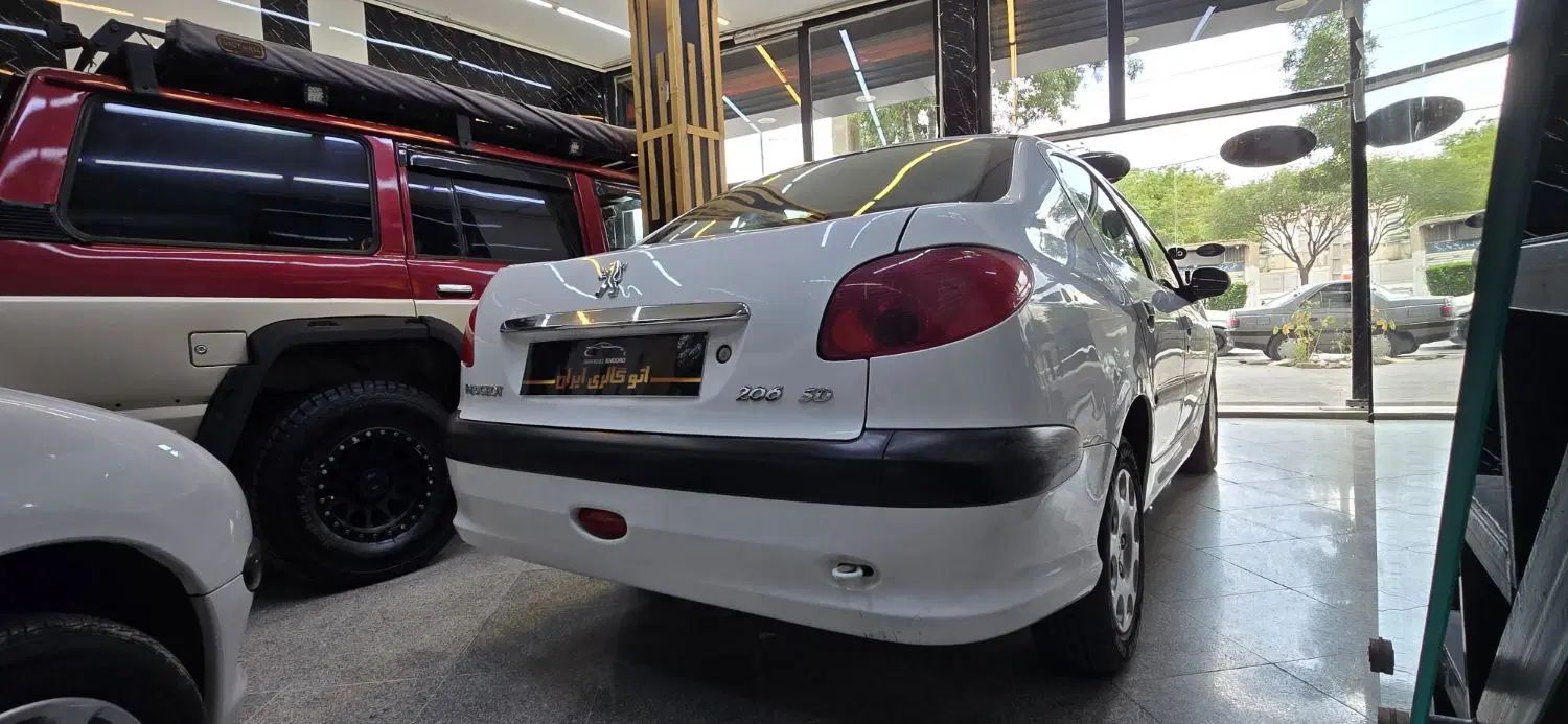 پژو ۲۰۶ صندوق دار v8 - 1398