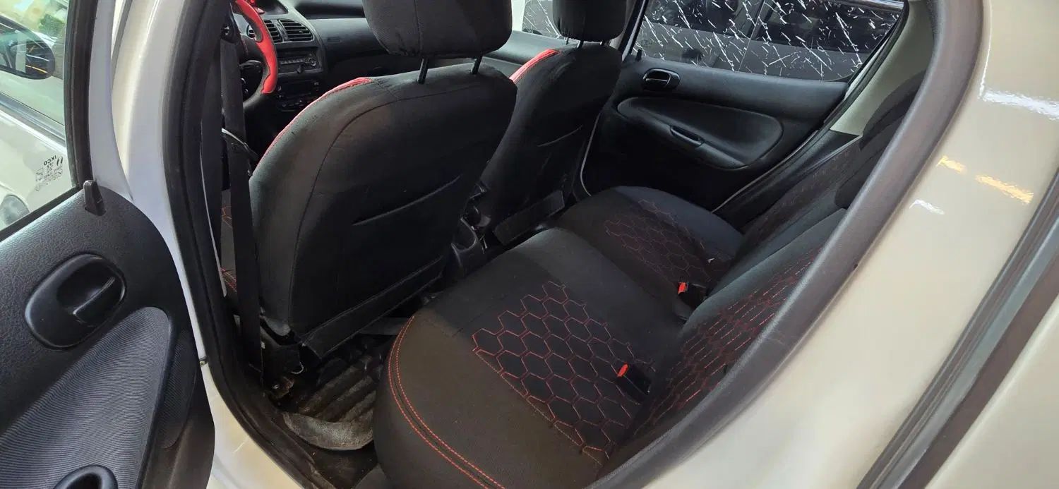 پژو ۲۰۶ صندوق دار v8 - 1398