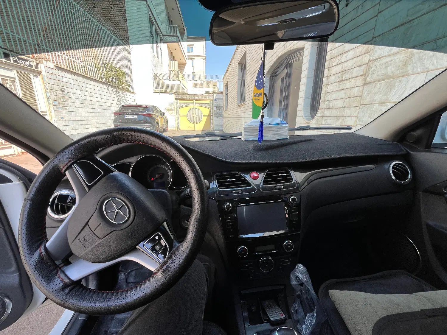 جک J5 اتوماتیک - 1394