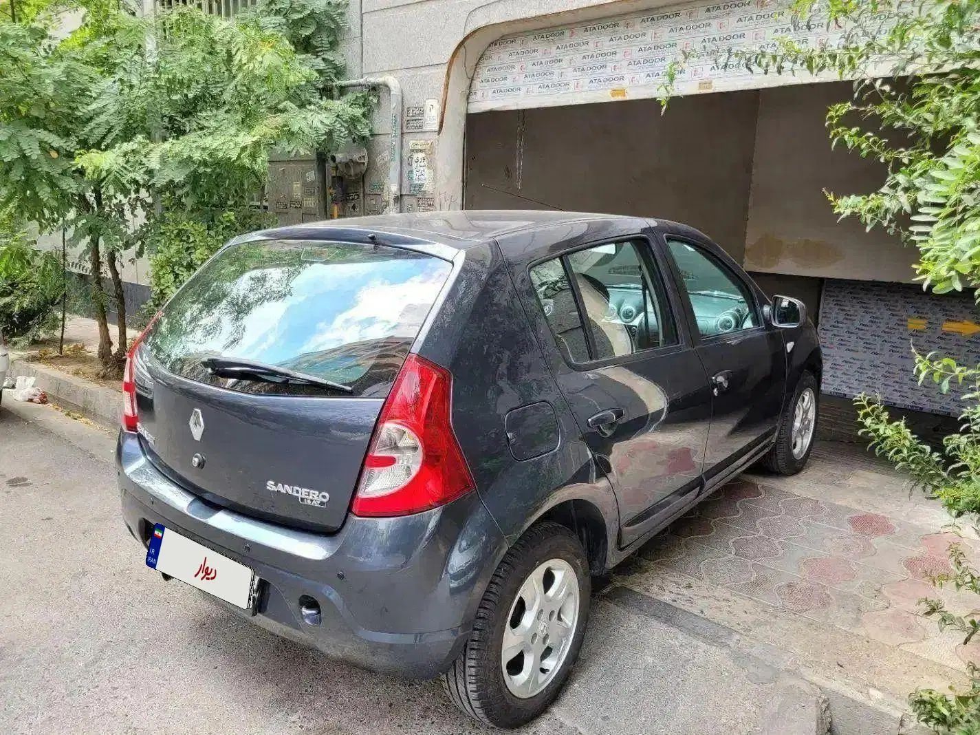 رنو ساندرو اتوماتیک - 1397