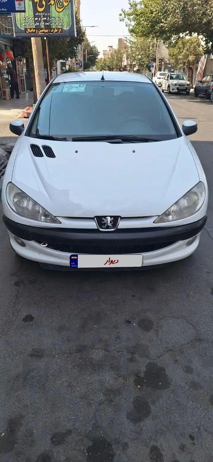 پژو ۲۰۶ صندوق دار v8 - 1396
