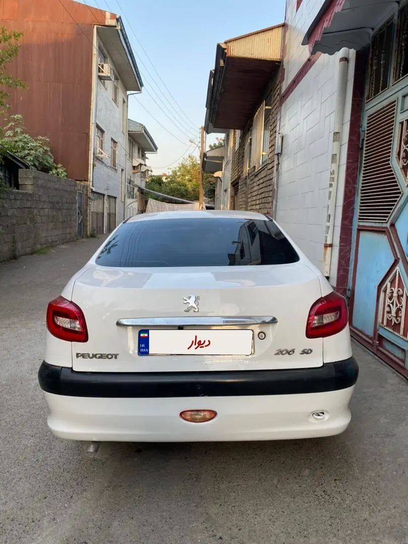 پژو ۲۰۶ صندوق دار v8 - 1390