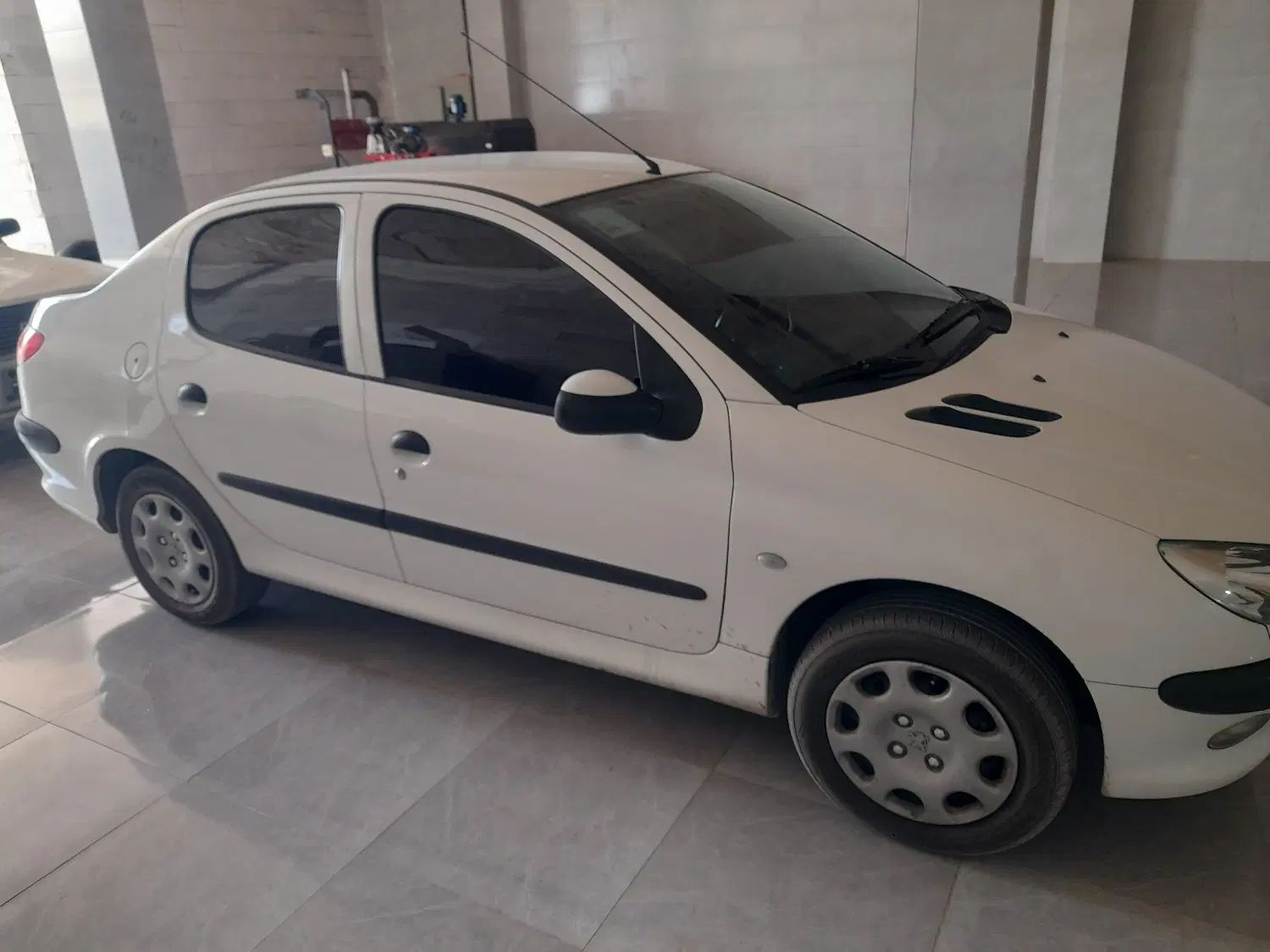 پژو ۲۰۶ صندوق دار v8 - 1399
