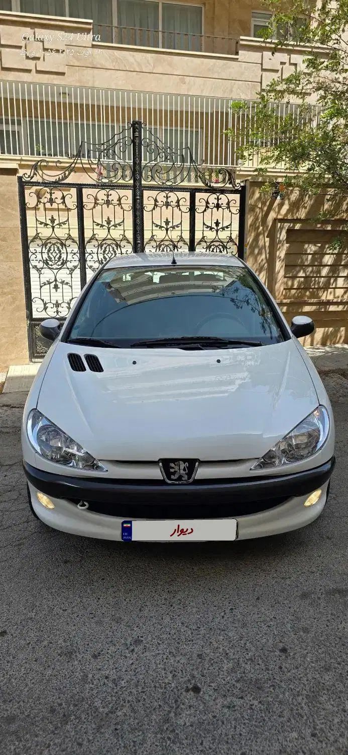 پژو ۲۰۶ صندوق دار v8 - 1394