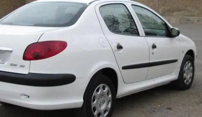 پژو ۲۰۶ صندوق دار v8 - 1395