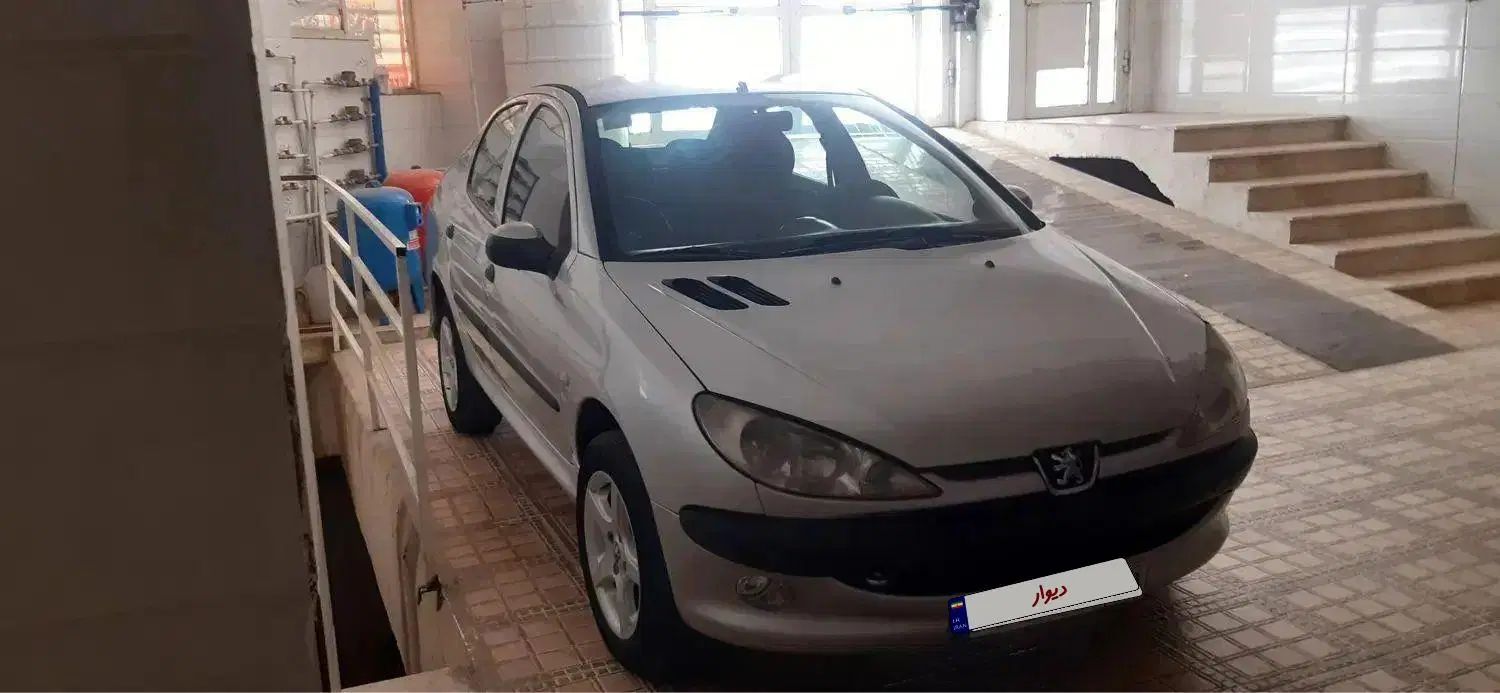 پژو ۲۰۶ صندوق دار v8 - 1392