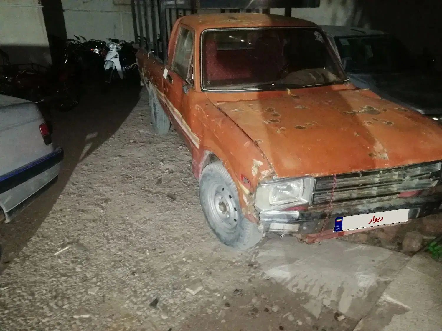 تویوتا کمری XLE - 1402