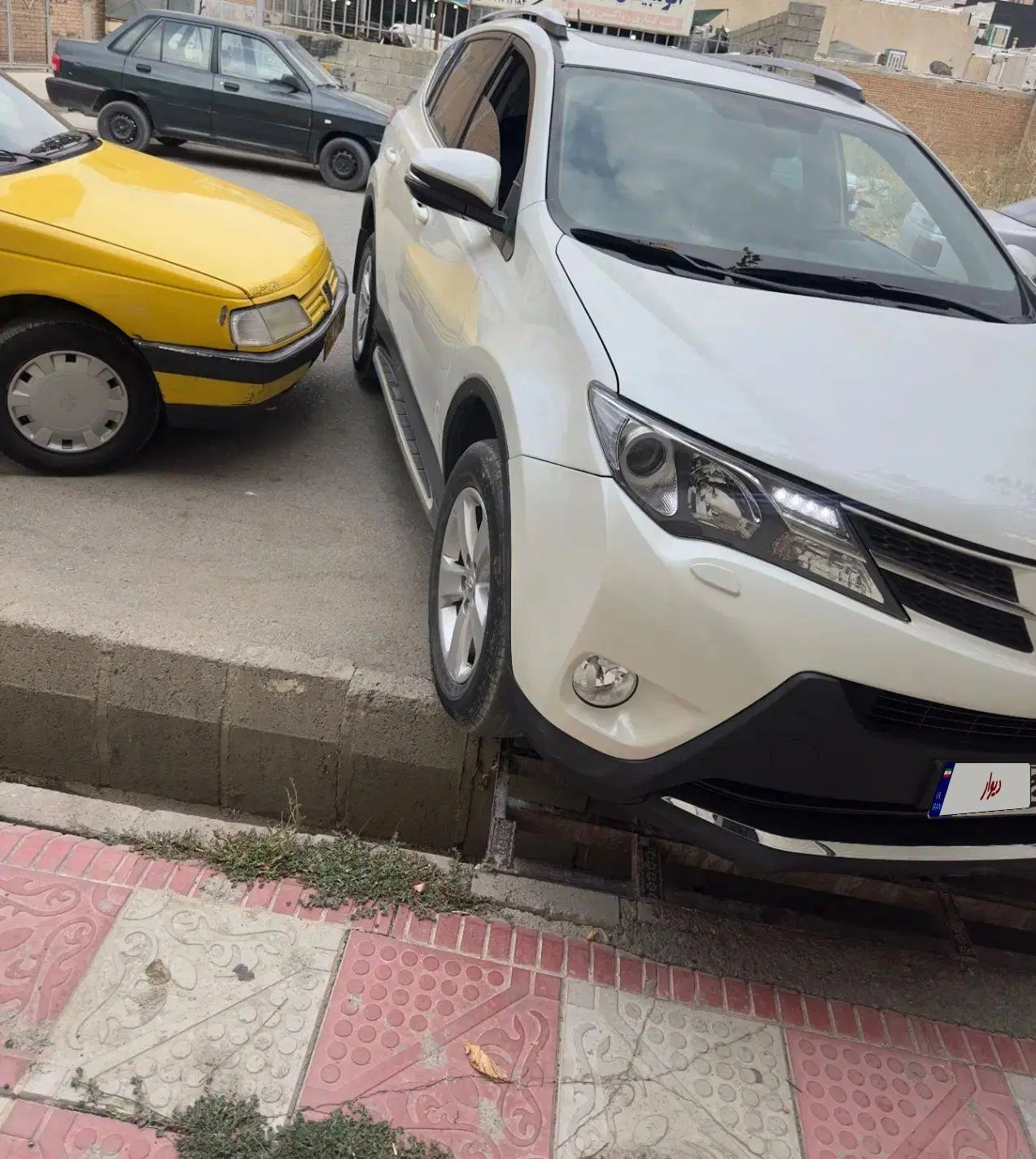 تویوتا راو 4 فول - 2014
