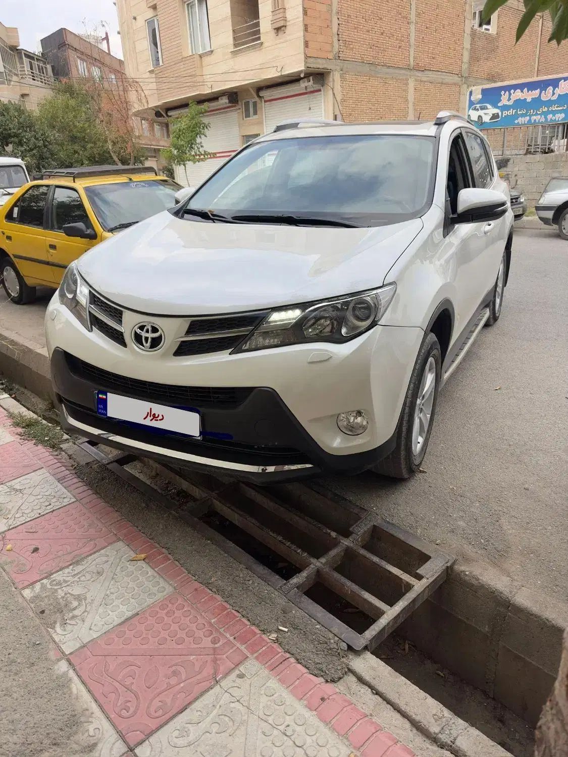 تویوتا راو 4 فول - 2014