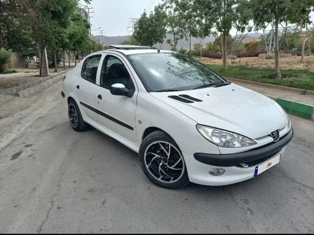 پژو ۲۰۶ صندوق دار v8 - 1391