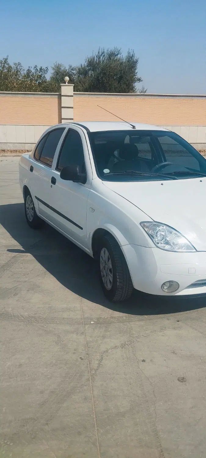 تیبا صندوق دار SX - 1400