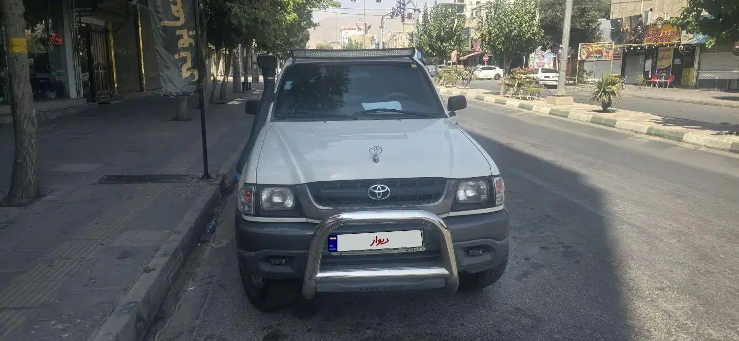 تویوتا کمری XLE - 2001