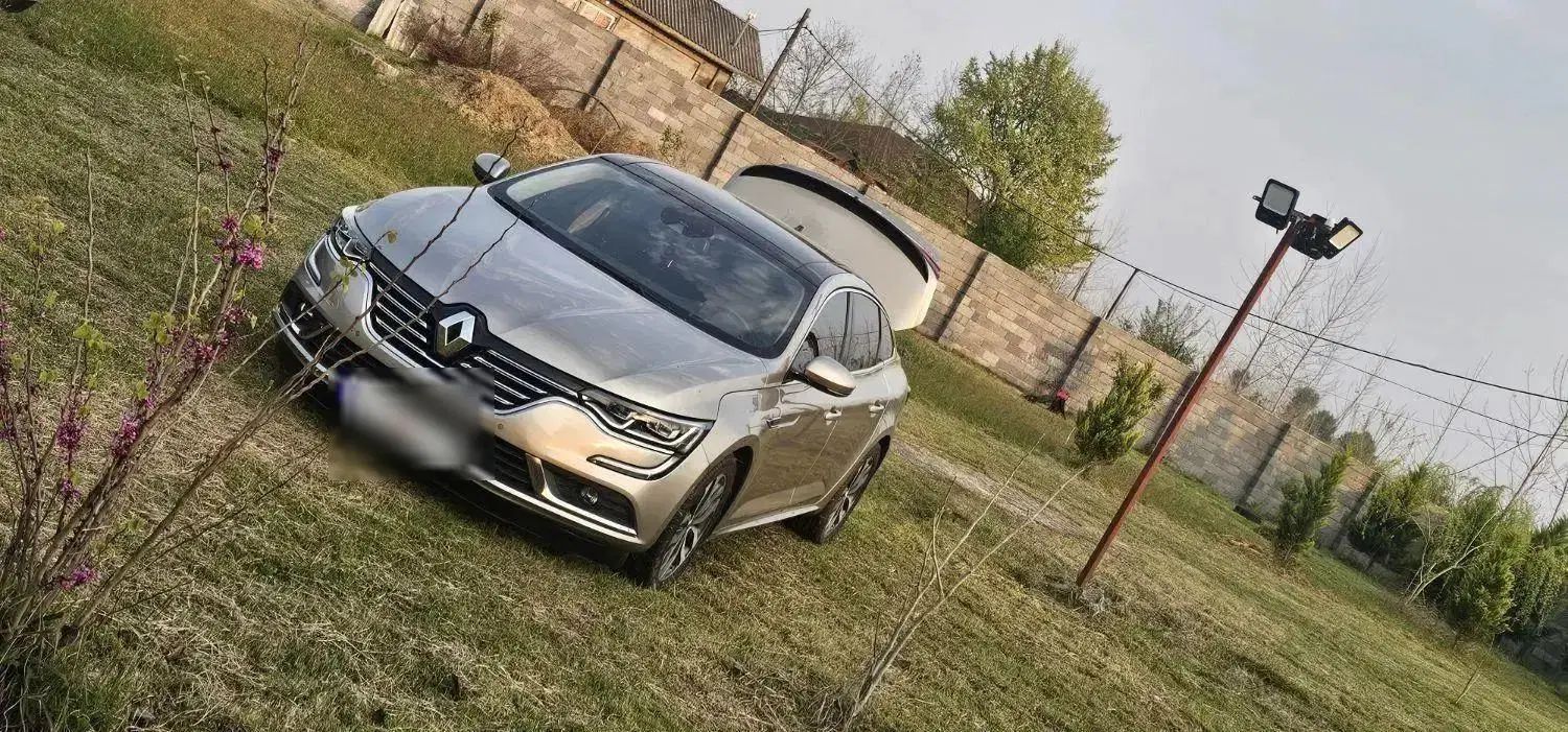رنو تالیسمان E2 - 2017