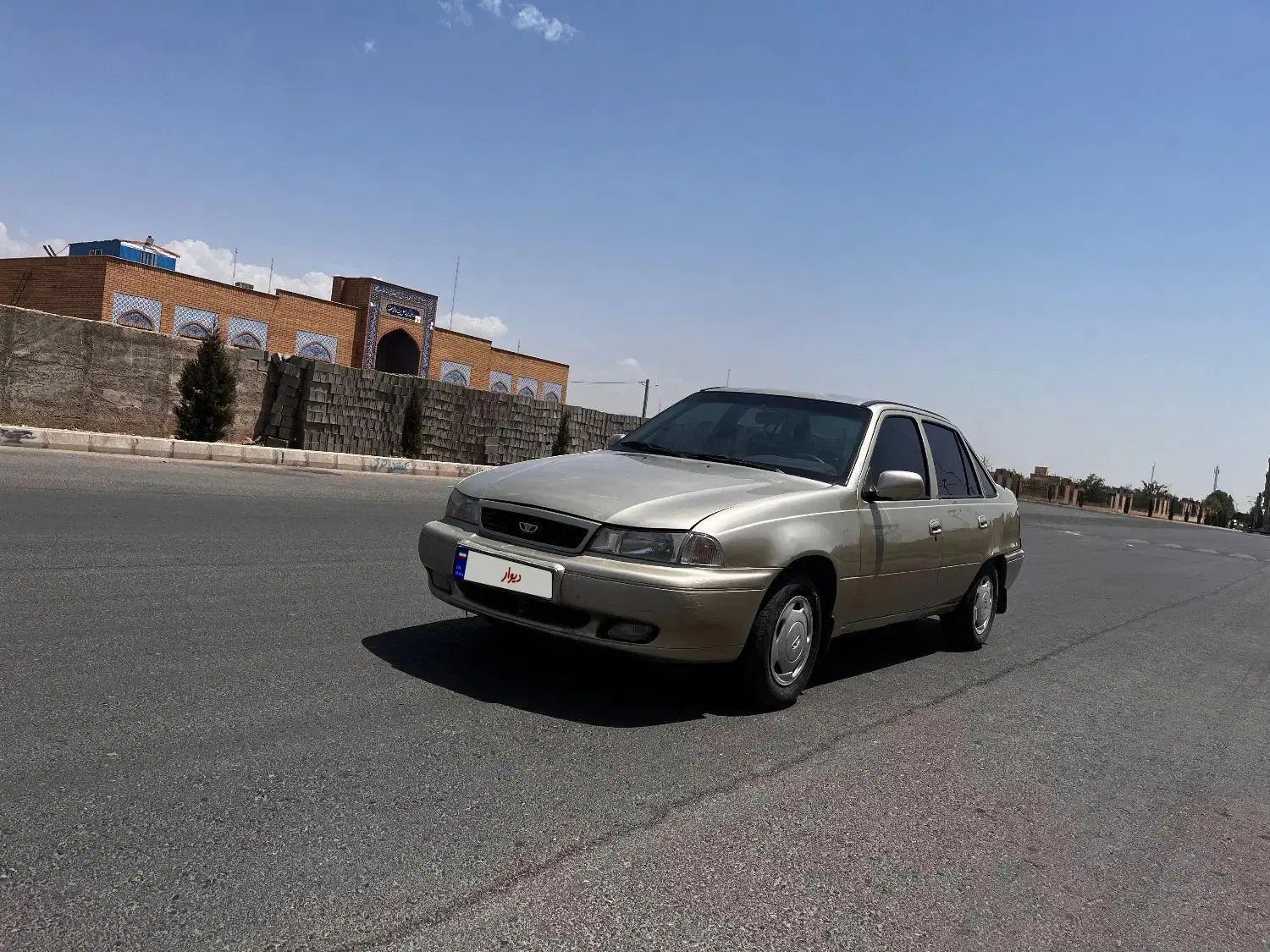دوو سیلو سدان - 1381