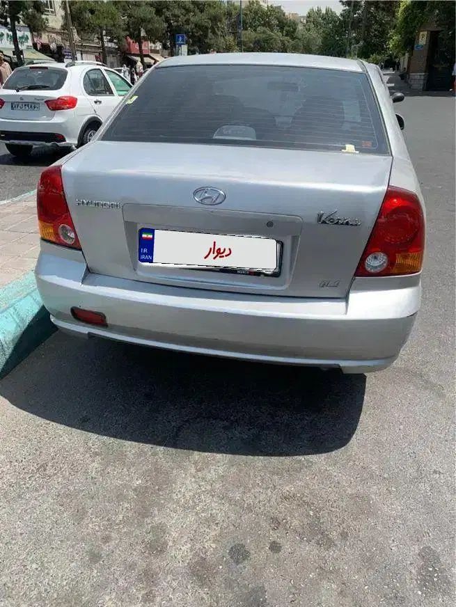 هیوندای ورنا دنده‌ ای - 1383