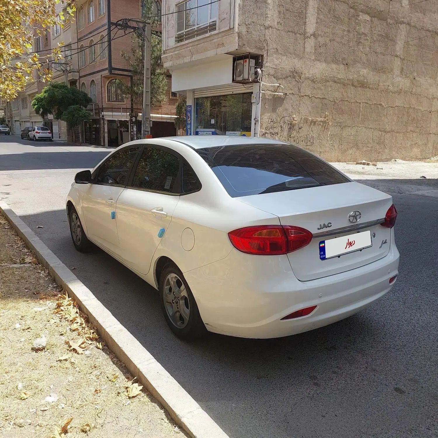 جک J4 اتوماتیک ساده - 1401