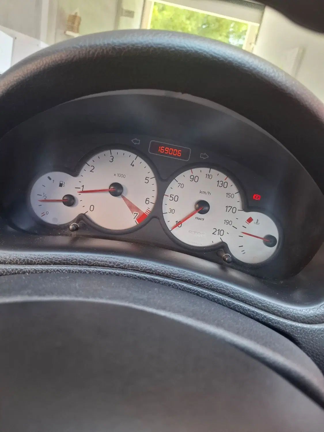 پژو ۲۰۶ صندوق دار v8 - 1394