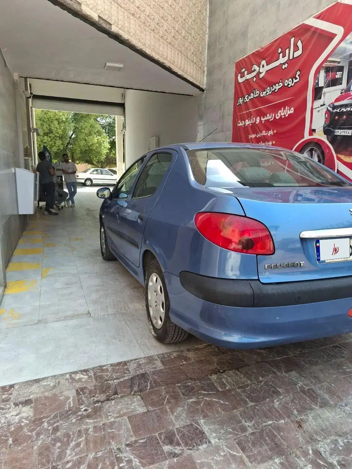 پژو ۲۰۶ صندوق دار v8 - 1394