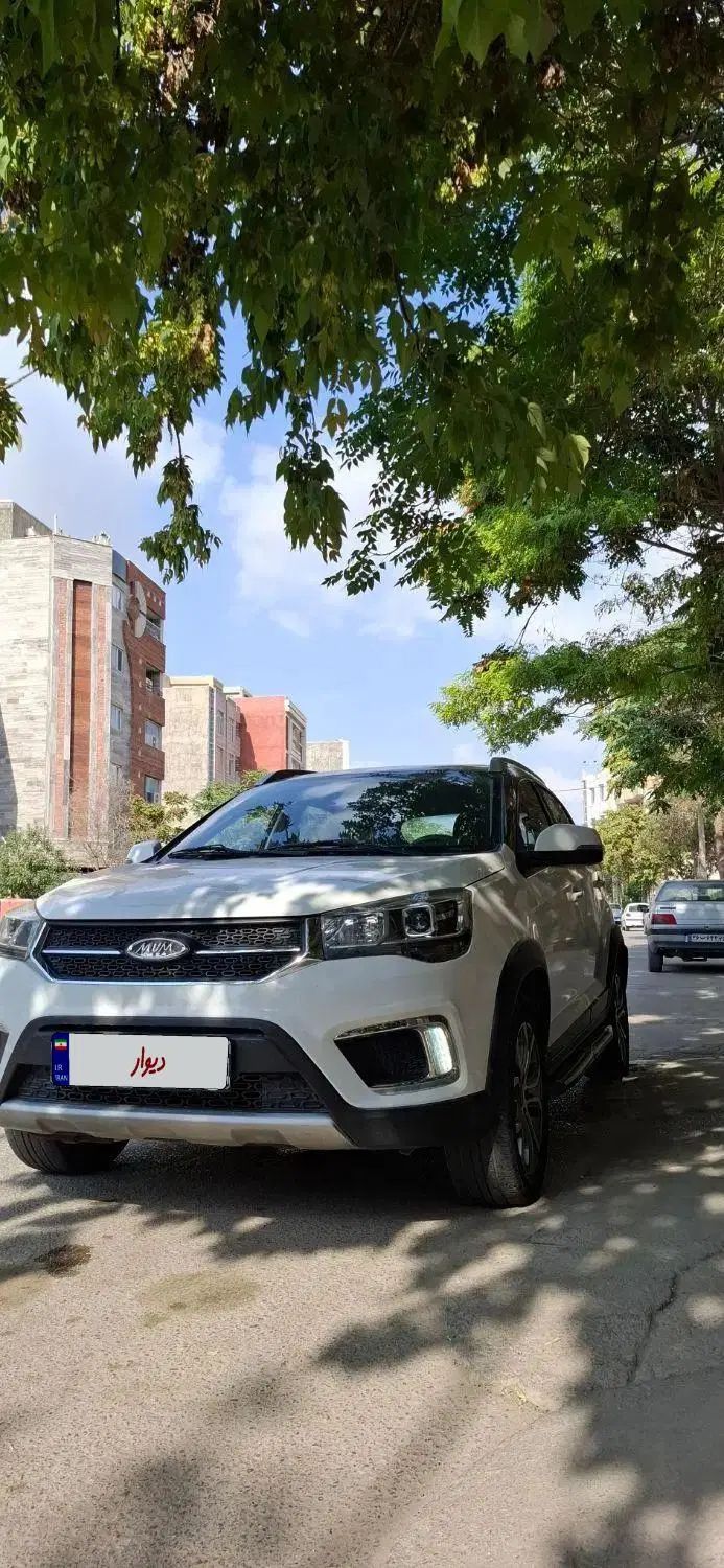 ام وی ام X22 دنده‌ای لاکچری - 1397