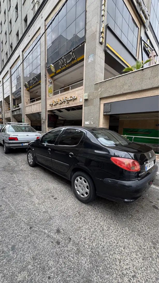 پژو ۲۰۶ صندوق دار v8 - 1393