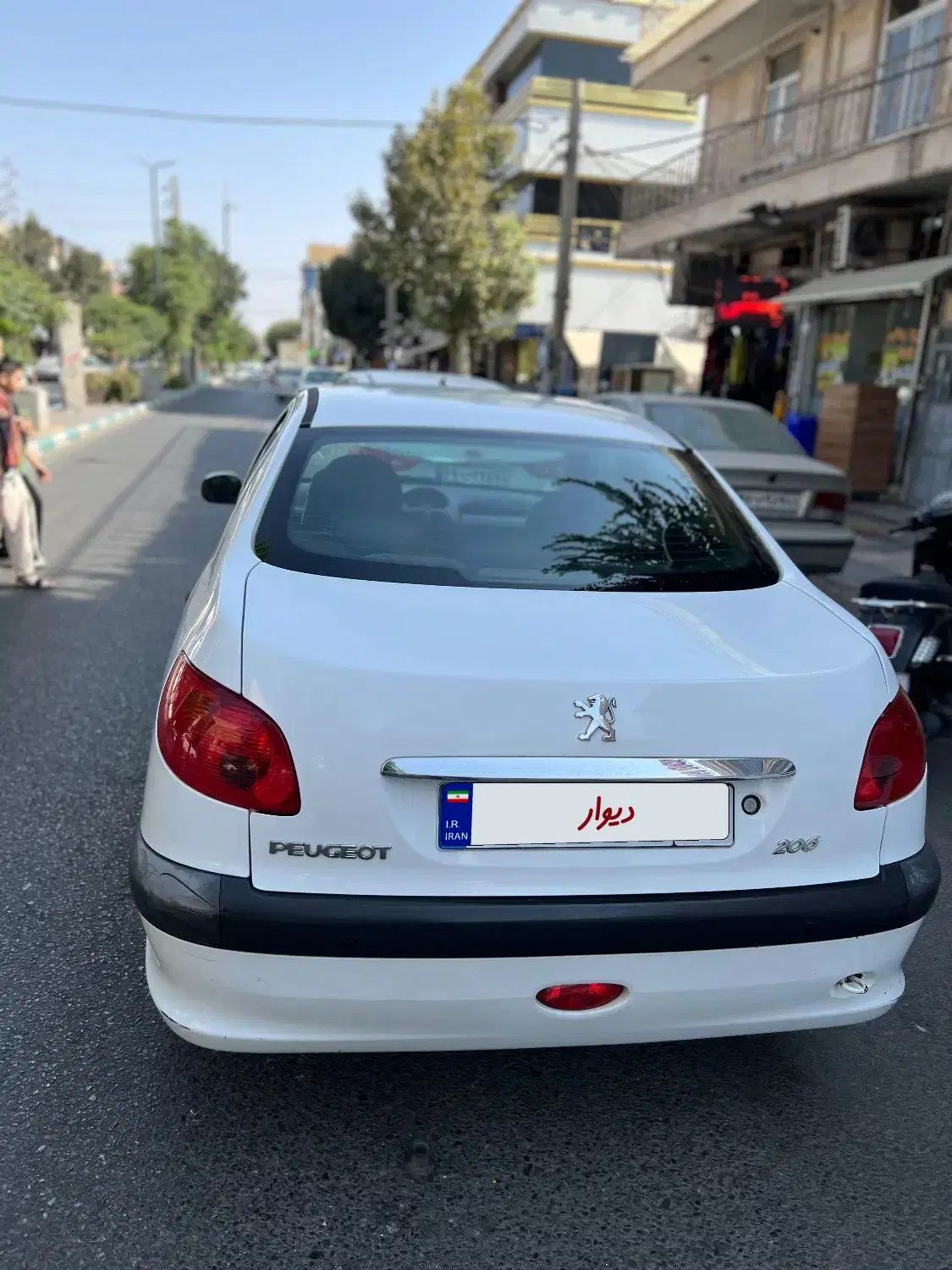پژو ۲۰۶ صندوق دار v8 - 1394