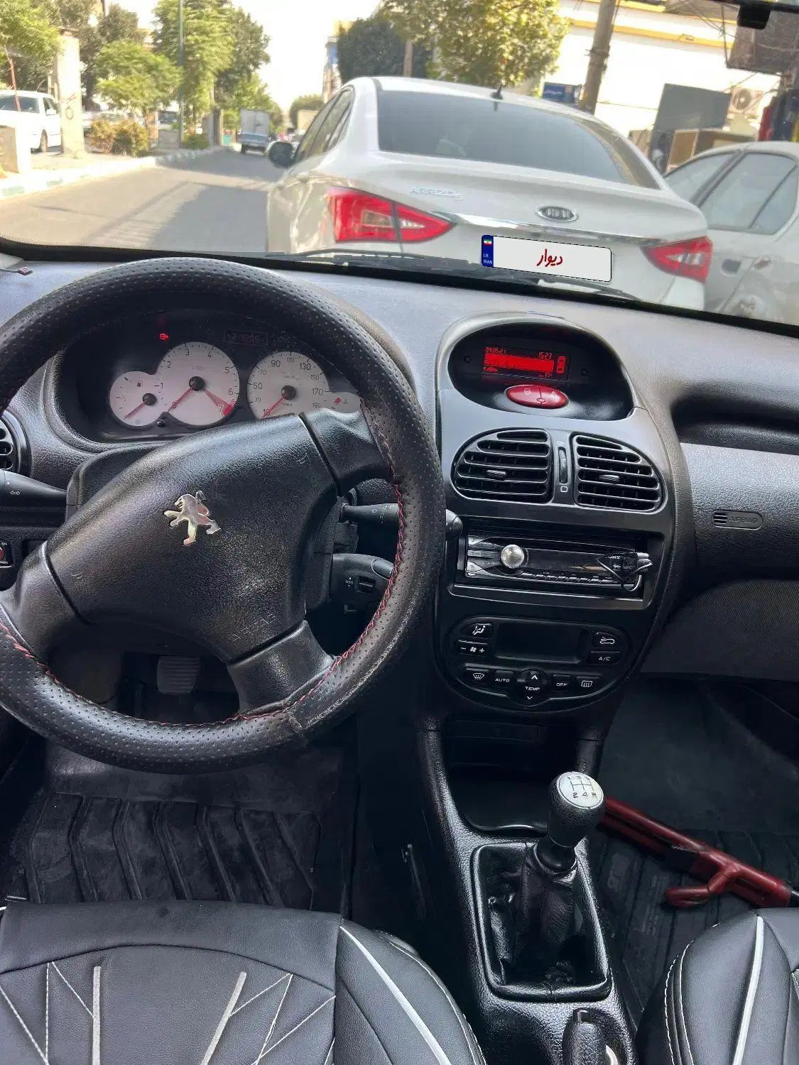 پژو ۲۰۶ صندوق دار v8 - 1394