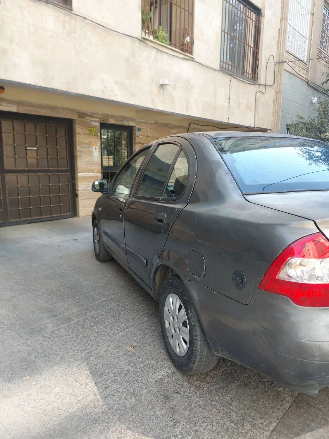 تیبا صندوق دار SX - 1393