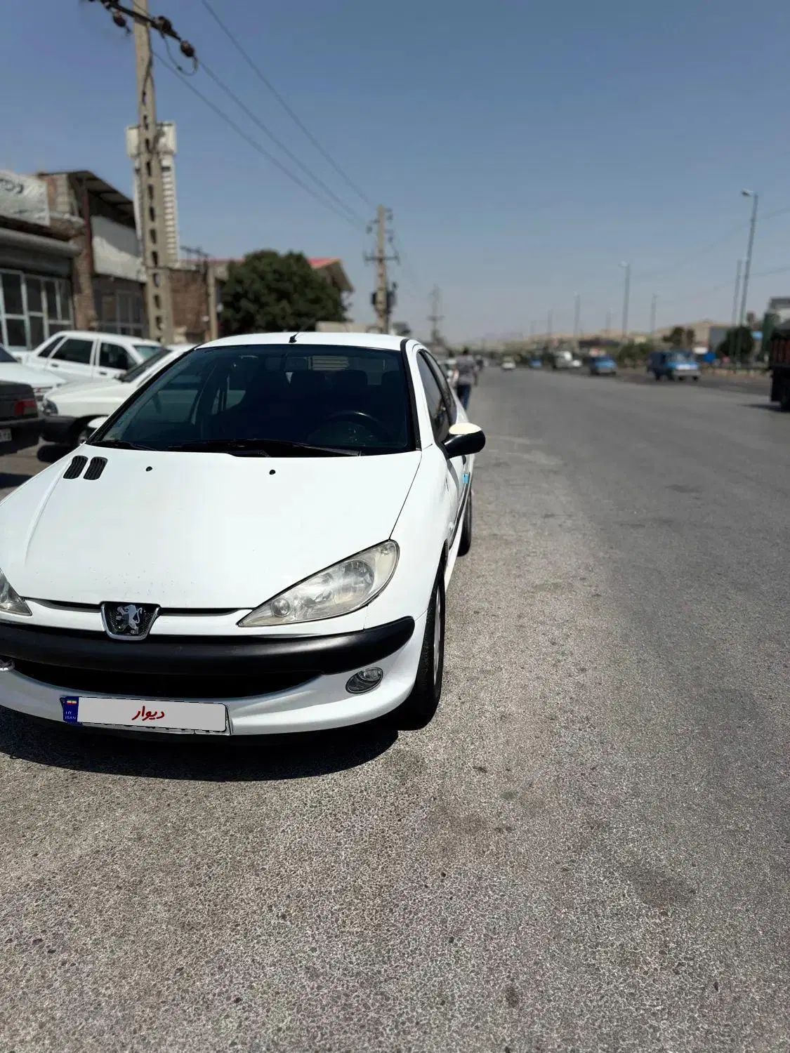 پژو ۲۰۶ صندوق دار v8 - 1390