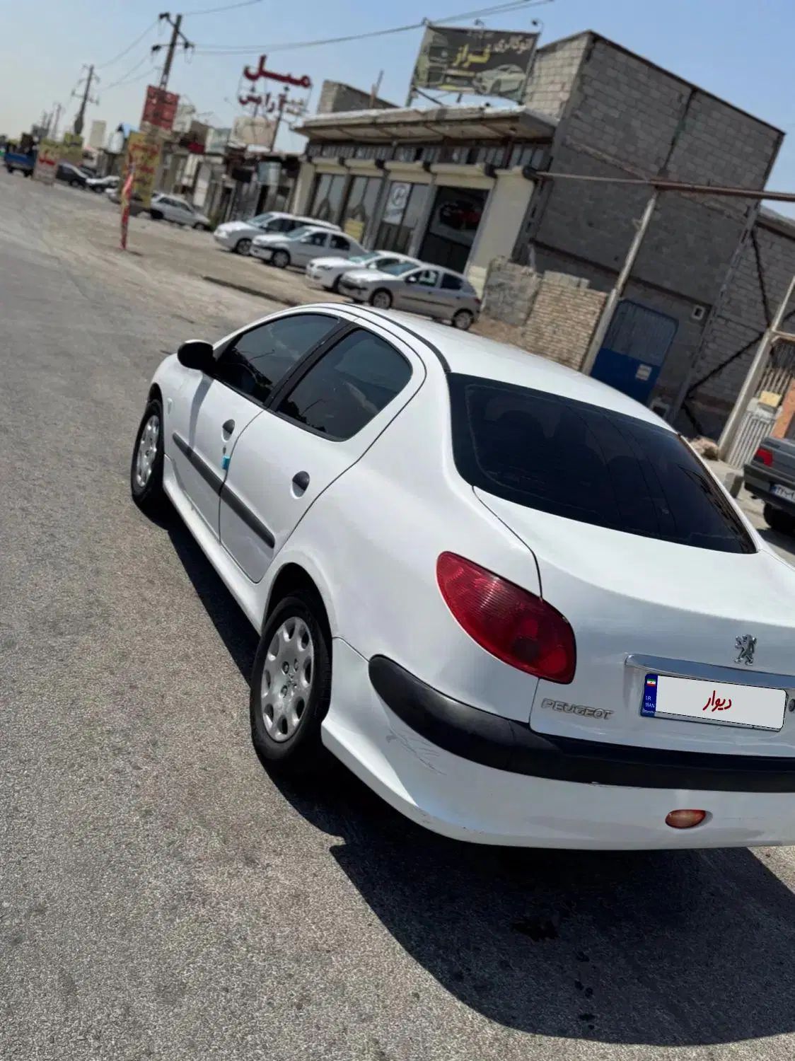 پژو ۲۰۶ صندوق دار v8 - 1390