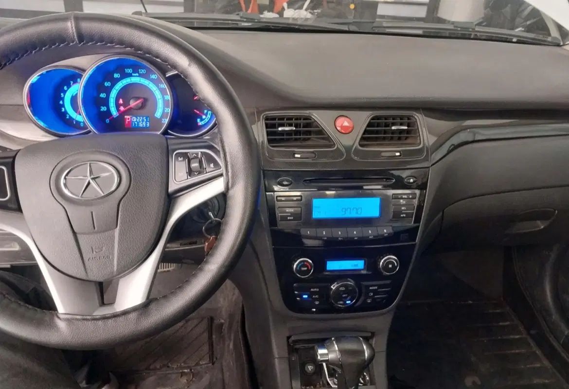جک J5 اتوماتیک - 1395