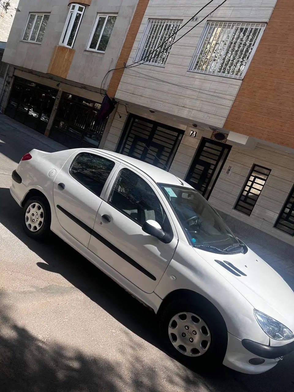 پژو ۲۰۶ صندوق دار v8 - 1397