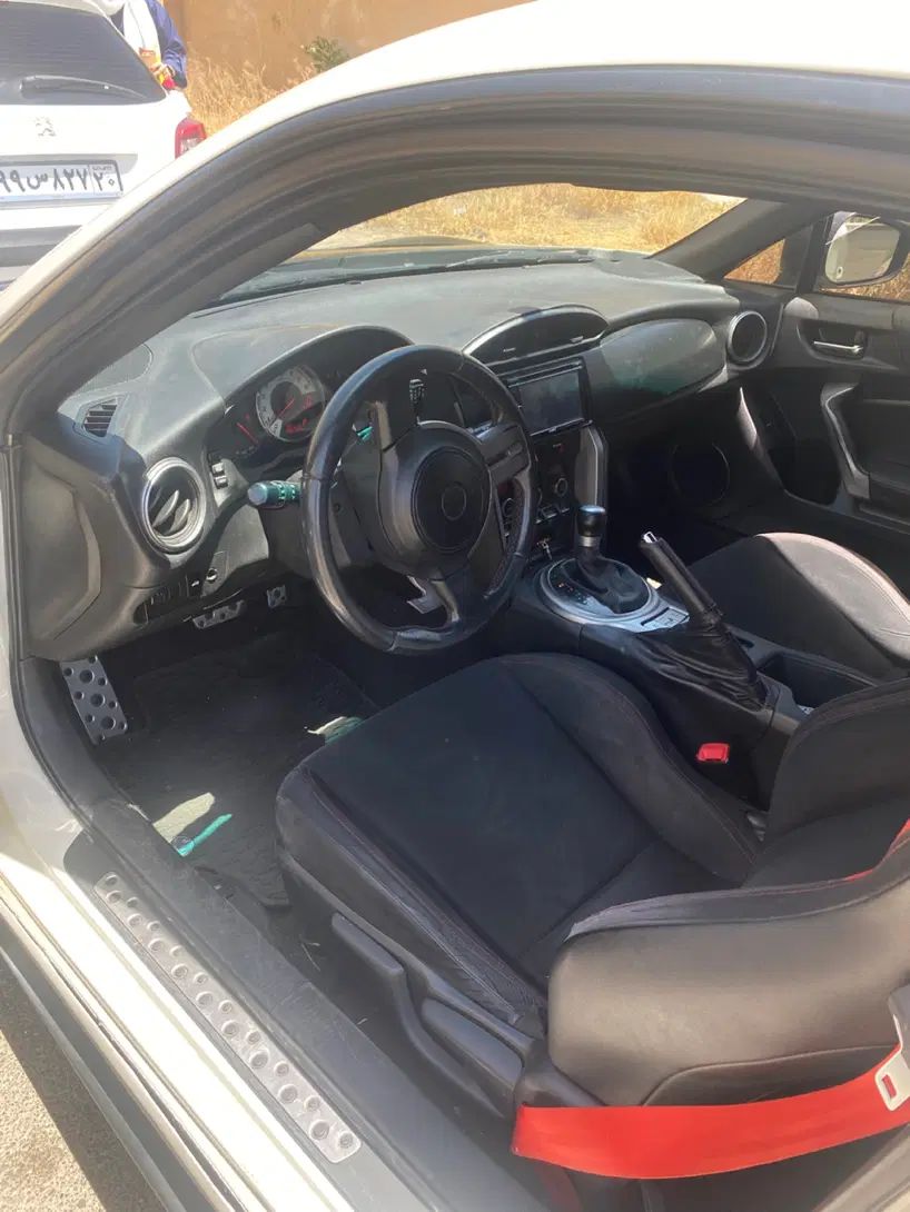 تویوتا GT 86 اتومات آپشنال - 2013