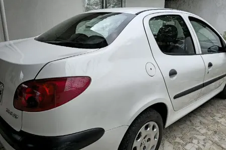پژو ۲۰۶ صندوق دار v8 - 1399