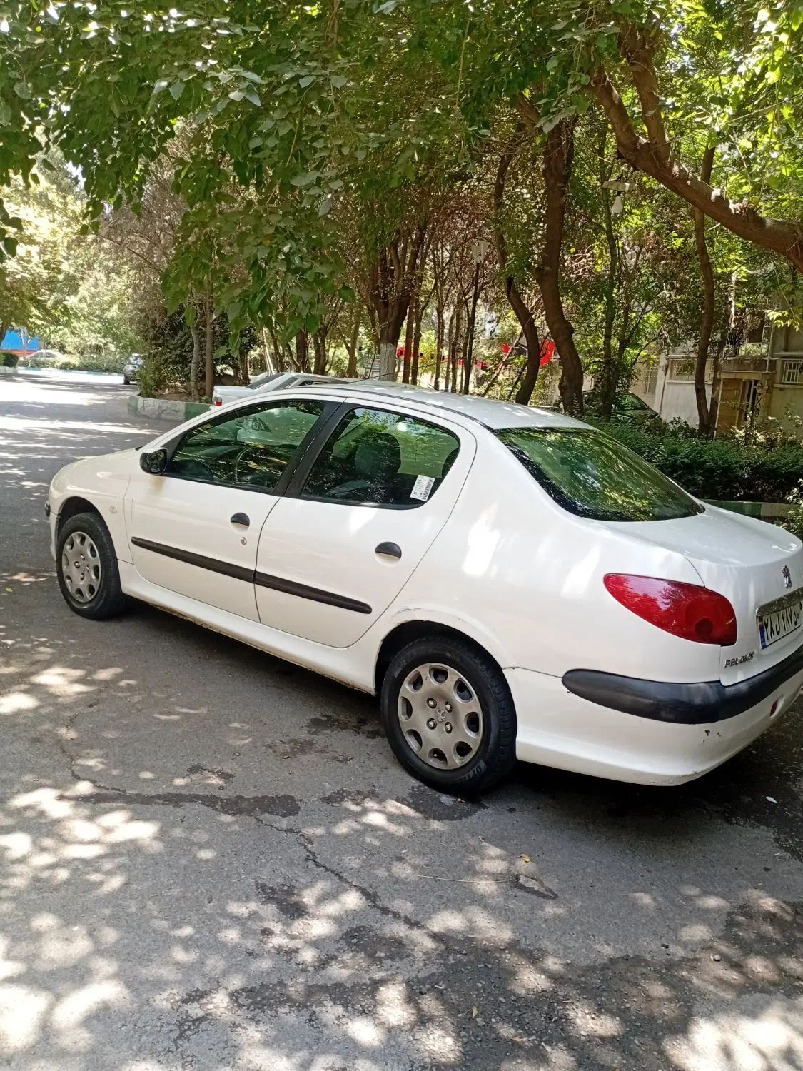 پژو ۲۰۶ صندوق دار v20 - 1386
