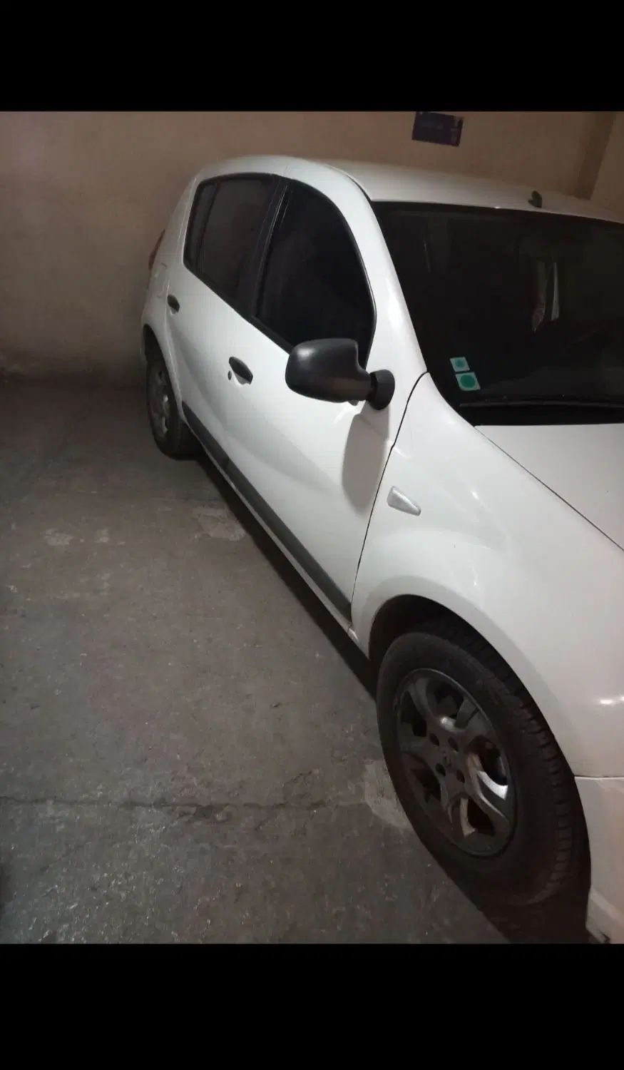 خودرو رنو، ساندرو آگهی ann_20087433